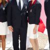 Le couple princier a posé avec Angélique Trinquier, nageuse spécialiste du 100 m dos et porte-drapeau. Le prince Albert et la princesse Charlene de Monaco participaient le 12 juillet 2012 à la présentation de la délégation olympique monégasque pour les JO de Londres 2012, à l'Hôtel Hermitage. Six athlètes porteront les couleurs de la principauté.
