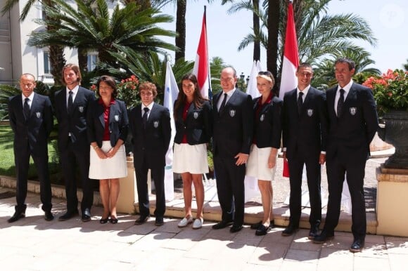 Le prince Albert et la princesse Charlene de Monaco le 11 juillet 2012 à l'Hôtel Hermitage pour la présentation de la délégation olympique.