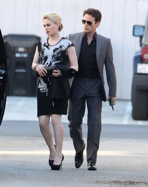 Anna Paquin et Stephen Moyer dans le quartier de Venice, à Los Angeles, le 17 juillet 2012.