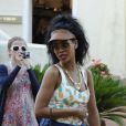 La sexy Rihanna fait du shopping dans les boutiques de luxe de Porto Cervo. Le 17 juillet 2012.