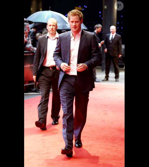 Le prince Harry lors de l'avant-première à Londres de The Dark Knight Rises le 18 juillet 2012