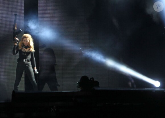 Madonna en concert au Stade de France, à Paris, le 14 juillet 2012.
