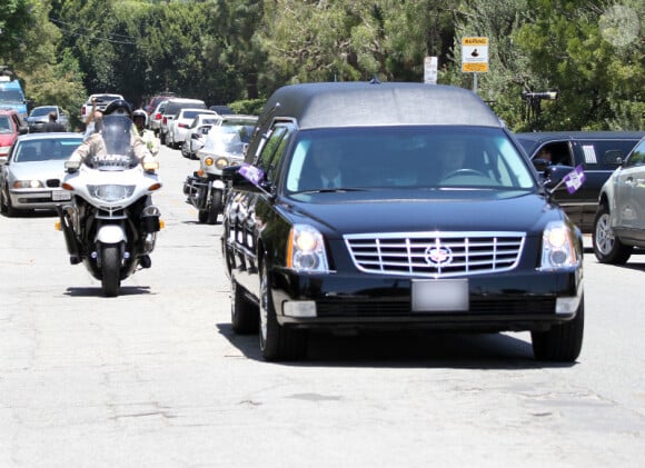 Le corps de Sage Stallone, mort à l'âge de 36 ans, arrive aux obsèques, le samedi 21 juillet 2012 à Brentwood.