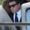 Sylvester Stallone, lunettes noires sur le nez, aux obsèques de son fils Sage Stallone, mort à l'âge de 36 ans, le samedi 21 juillet 2012 à Brentwood.