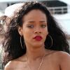 Rihanna touche terre à Saint-Tropez pour une nouvelle séance shopping. Le 23 juillet 2012.