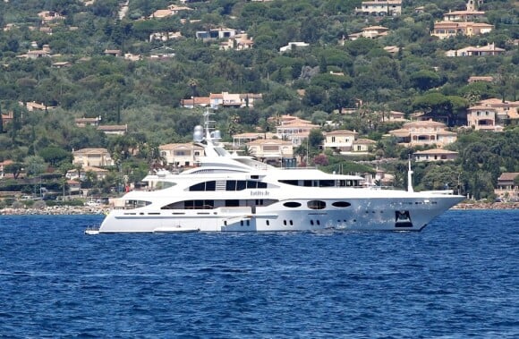 Le yacht Latitude, sur lequel Rihanna et ses amies sont en vacances. Le 23 juillet 2012.