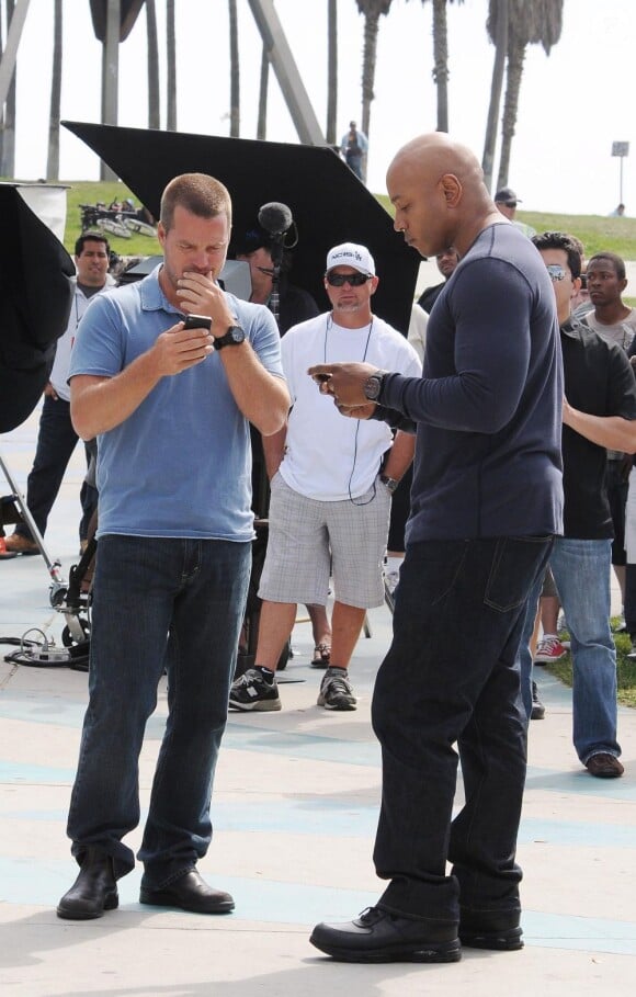 LL Cool J et Chris O'Donnel sur le tournage de la série NCIS : Los Angeles à Venice en Californie le 23 juillet 2012