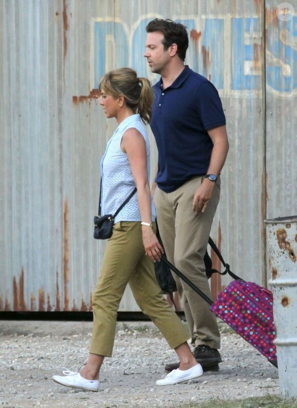Jennifer Aniston et Jason Sudeikis sur le tournage de We're the Millers le 23 juillet 2012 à Wilmington