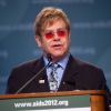 Elton John prend la parole pour l'ouverture de la 19e Conférence internationale sur le sida, à Washington, le 23 juillet 2012.
