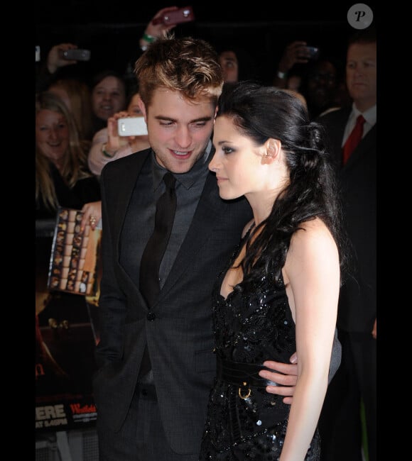 Robert Pattinson et Kristen Stewart le 16 novembre 2011 à Londres