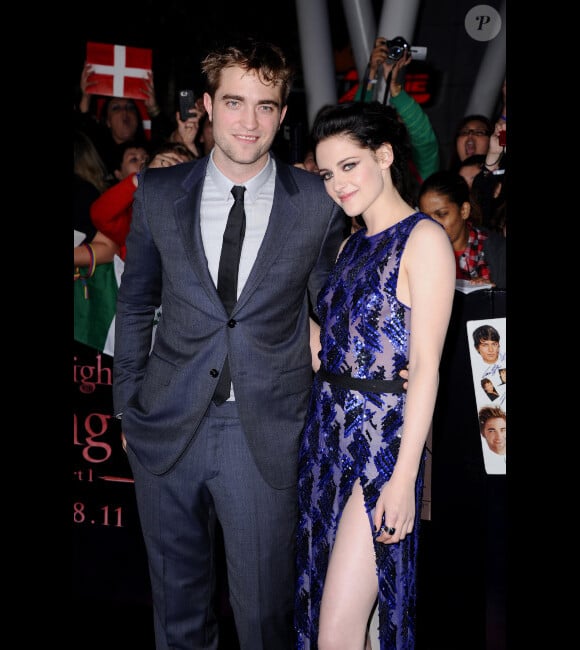 Robert Pattinson et Kristen Stewart le 14 novembre 2011 lors de l'avant-première de Twilight 4 : Révélation (1re partie)