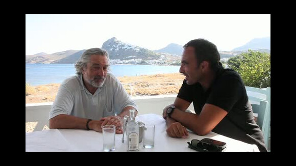 Robert De Niro et John Travolta : Rencontre mythique et paradisiaque pour Nikos