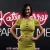Katy Perry ose le décolleté lors du photocall de son film Part of Me, à Rio de Janeiro, le 30 juillet 2012
