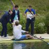 Le prince Daniel et le prince Carl Philip de Suède ont serré la main le 31 juillet 2012 du rameur Lassi Karonen, engagé en un de couple dans les Jeux olympiques de Londres, ignorant que l'athlète souffre de mysophobie !