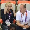 La princesse Charlene de Monaco était à nouveau avec le prince Albert dans les gradins de l'Aquatics Centre de Londres dans la soirée du 1er août 2012, pour suivre les performances des Sud-Africains Suzaan van Biljon et Chad le Clos, respectivement dans la demi-finale du 200 m brasse et du 400 m 4 nages.
