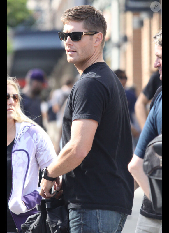 Jensen Ackles sur le tournage de la série Supernatural le 1 août 2012 à Vancouver