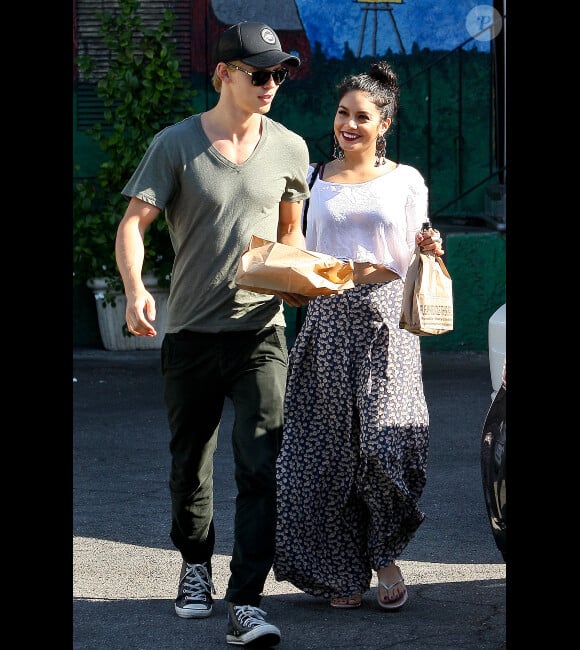 Vanessa Hudgens et son boyfriend Austin Butler à Los Angeles, le 31 juillet 2012