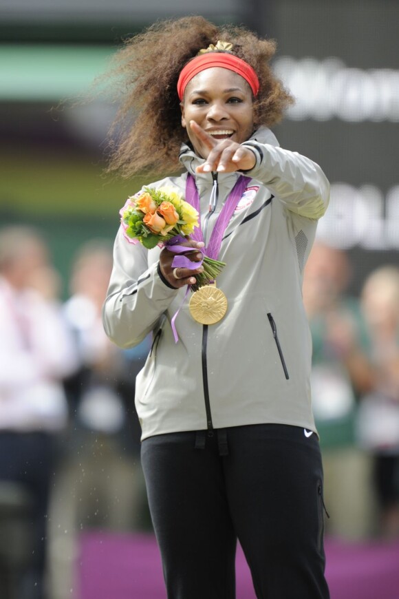 Serena Williams a décroché l'or après avoir corrigé Maria Sharapova en finale du tournoi olympique le 4 août 2012 à Londres (6-0, 6-1)