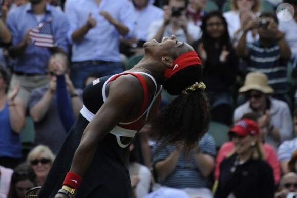 Serena Williams a décroché l'or après avoir corrigé Maria Sharapova en finale du tournoi olympique le 4 août 2012 à Londres (6-0, 6-1)