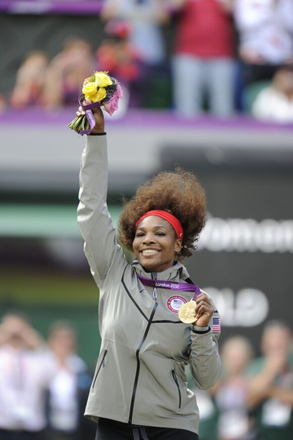 Serena Williams a décroché l'or après avoir corrigé Maria Sharapova en finale du tournoi olympique le 4 août 2012 à Londres (6-0, 6-1)