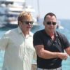 Elton John et son mari David Furnish : inséparables au Club 55 de Saint-Tropez le 13 août 2012