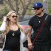 Tiffany Thornton, enceinte et son mari Christopher Carney, à Malibu, le 12 avril 2012