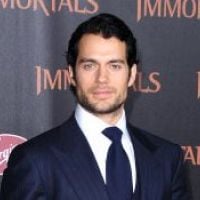 Henry Cavill : Le beau Superman est célibataire