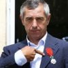 Alain Giresse décoré de la Légion d'Honneur au château du Haillan près de Bordeaux le 20 août 2012