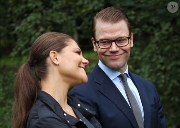 La princesse Victoria de Suède et le prince Daniel inauguraient en amoureux le 23 août 2012 au parc royal de l'île de Djurgarden, à Stockholm, le ''chemin de l'amour'' ("kärleksstig") offert par la WWF à l'occasion de leur mariage célébré le 19 juin 2010.