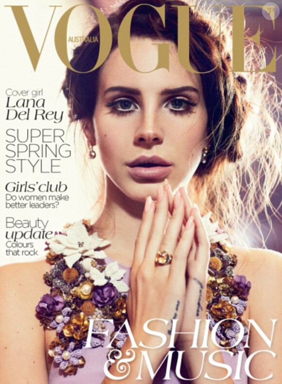 Lana Del Rey en couverture du Vogue Australie d'octobre 2012