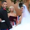 Sonia Lacen et Julien Lamour à Saint-Rémy-de-Provence lors de leur mariage le 25 août 2012