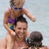 EXCLU : Bataille pour Peter Facinelli et ses filles Lola, Luca et Fiona le 5 septembre 2012 à Hawaï 