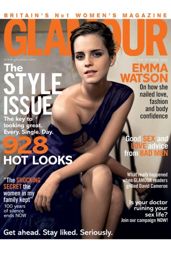 Emma Watson, habillée d'une robe Zac Posen, pose en couverture du numéro d'octobre 2012 de Glamour.