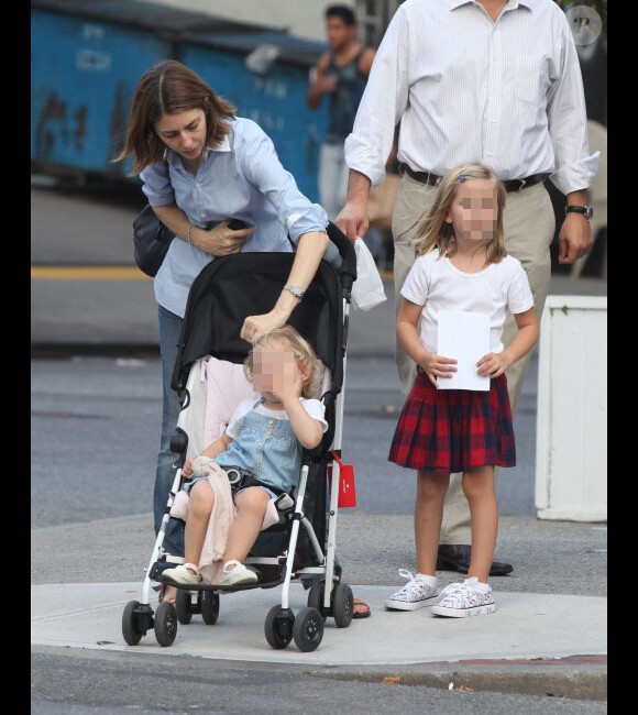 Sofia Copopla et ses filles Romy, 2 ans, et Cosima, 5 ans et demi, à New York le 7 septembre 2012
