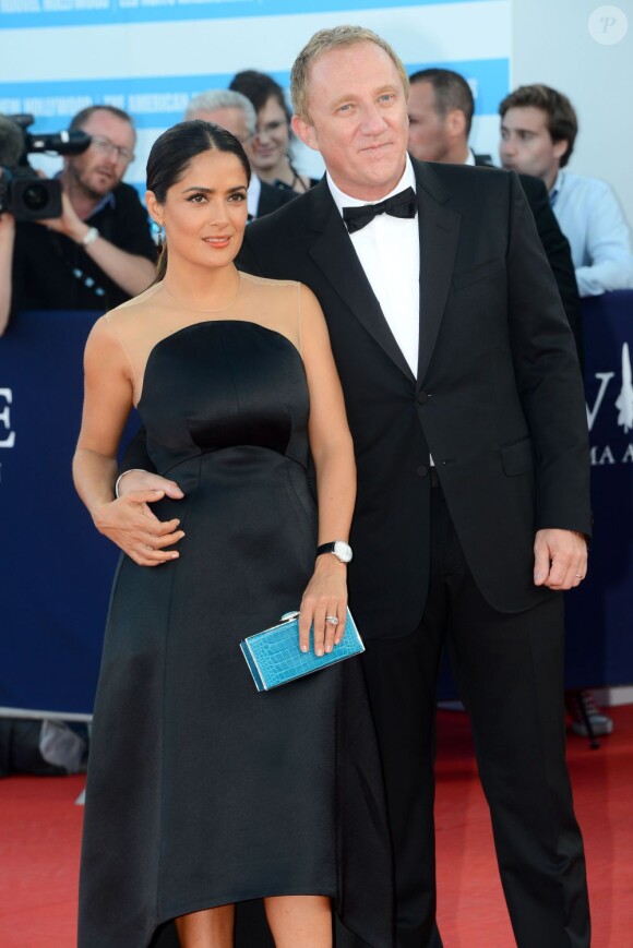 Salma Hayek et son mari François-Henri Pinault arrive à la cérémonie de clôture du Festival du cinéma américain de Deauville le 8 septembre 2012