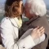 Thierry et Annie s'embrassent dans la montgolfière le lundi 10 septembre 2012 sur M6 dans L'amour est dans le pré 7