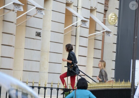 Irina Shayk fait du shopping à Paris le 10 septembre 2012