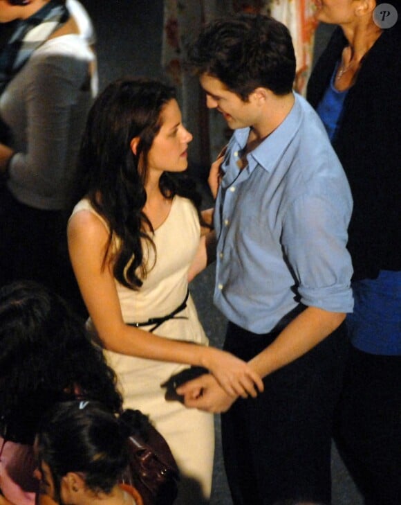 Robert Pattinson et Kristen Stewart sur le tournage de Twilight : Révélation (1ère partie) au Brésil en novembre 2010