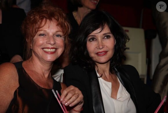 Agathe Natanson et Evelyne Bouix lors du gala de l'IFRAD au Cirque d'hiver à Paris le 18 septembre 2012