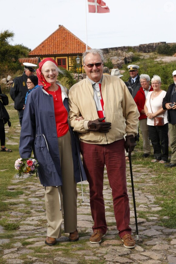La reine Margrethe II de Danemark et le prince Henrik lors de leur tournée d'été annuelle, début septembre 2012