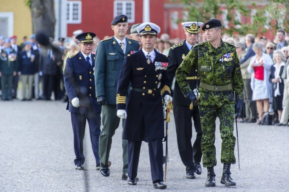 Le prince Frederik et la princesse Mary de Danemark présidaient le 5 septembre 2012 le Jour du drapeau danois, le Dannebrog, avec dépôt de gerbe, cérémonie commémorative et parade militaire.