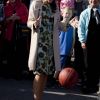 La princesse Mary, excellente nageuse mais basketteuse débutante, et le prince Frederik de Danemark étaient le 8 septembre 2012 en visite à Hinnerup et Hadsten pour les 150 ans de ces deux communes du centre du pays.