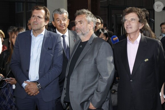 Christophe Lambert, Tarak Ben Ammar, Luc Besson et Jack Lang lors de la conférence de presse pour l'inauguration de la Cité du cinéma à Saint-Denis dans le 93 le 21 septembre 2012