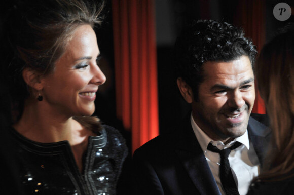 Melissa Theuriau regarde avec amour son mari Jamel Debbouze lors de la soirée d'inauguration de la Cité du Cinéma à Saint-Denis le 21 septembre 2012