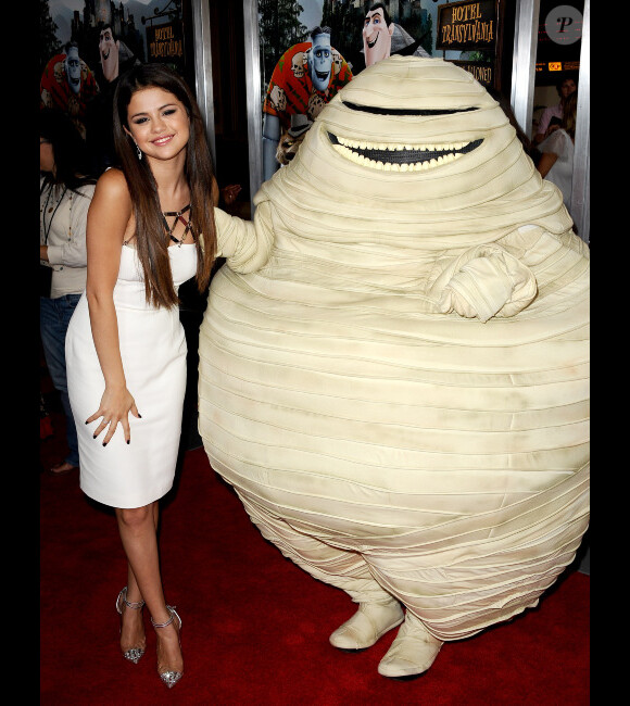 Selena Gomez assiste à l'avant-première du film Hotel Transylvania à Los Angeles, le samedi 22 septembre 2012.