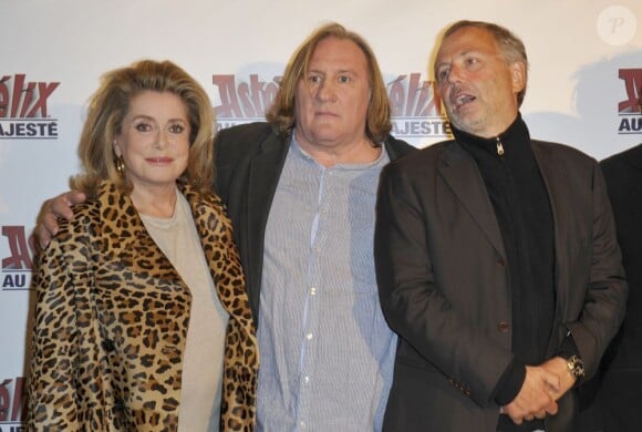 Gérard Depardieu, Catherine Deneuve et Fabrice Luchini à l'avant-première du film Astérix et Obélix : Au service de sa Majesté à Paris, le 30 septembre 2012.
