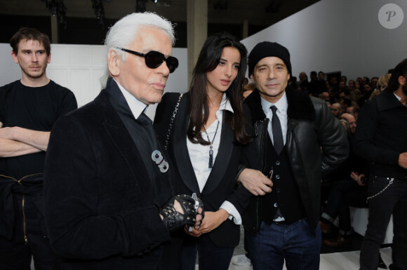 Jean-Luc Delarue et Anissa (en compagnie de Karl Lagerfeld), en janvier 2012 à Paris. 