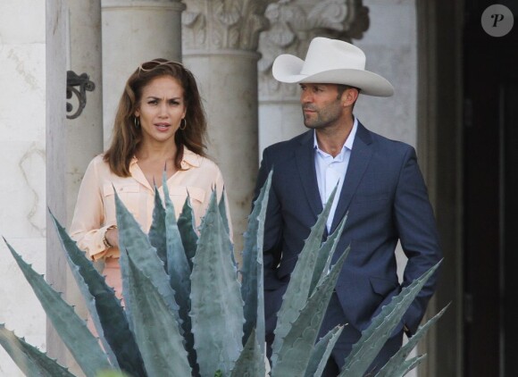Jennifer Lopez et Jason Statham sur le tournage de Parker en septembre 2011, à Miami.