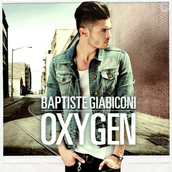 L'album Oxygen de Baptiste Giabiconi, sorti le 24 septembre 2012.