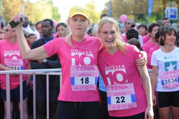 Anna Sherbinina et Marlène Harlois mobilisées pour la 10eme edition de la course Odyssea au profit de de la lutte contre le cancer du sein a Paris le 7 Octobre 2012.07/10/2012 - Paris